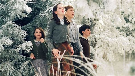 Chronicles of Narnia lion witch and wardrobe actors